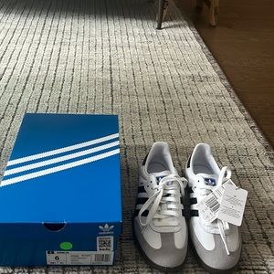 Adidas Samba OG men’s 6/women’s 7 NWT